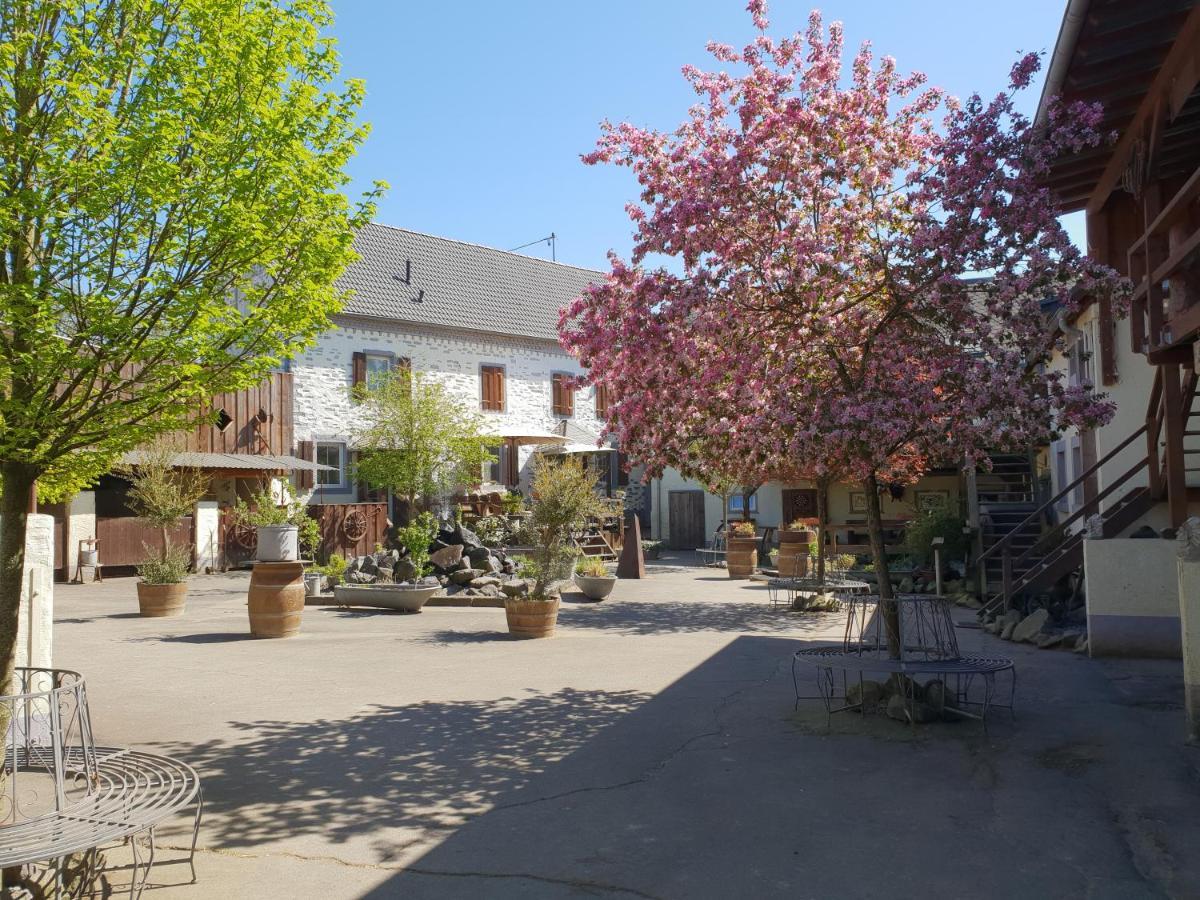 Schoene Wohnung Kleiner Onkel Auf Idyllischem Reiterhof Nahe Burg Eltz Münstermaifeld Εξωτερικό φωτογραφία